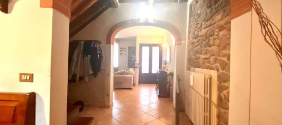 9 rooms House in Capannori, Italy No. 14441 13