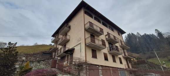 Apartamento de 3 habitaciónes en San Giovanni Bianco, Italy No. 165866 3