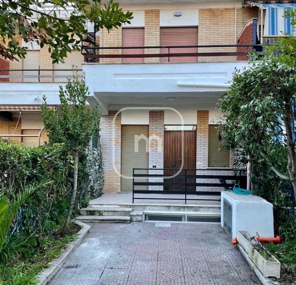 5-salle Maison à Ardea, Italy No. 197609