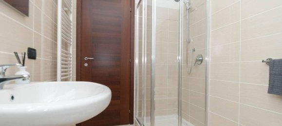 3 rooms Apartment in Gazzaniga, Italy No. 37255 12