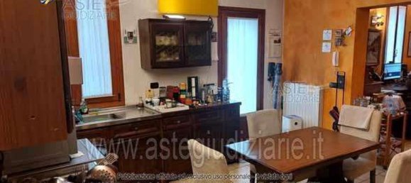 4 rooms House in San Felice sul Panaro, Italy No. 98090 37