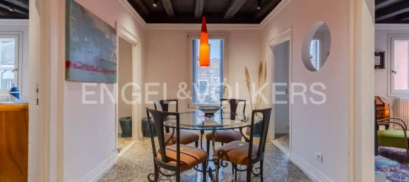 2 bedrooms Apartment in Venice, Italy No. 105850 2