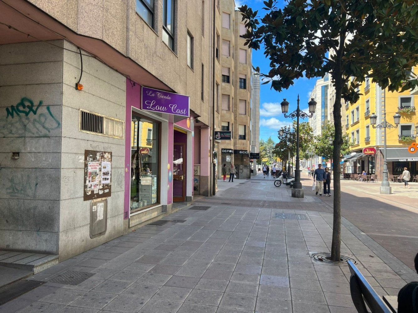 Propriété commerciale à Leon, Spain 300m² No. 81756