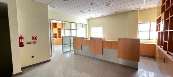 Propiedad comercial en León, Spain 300 m² No. 81756 5