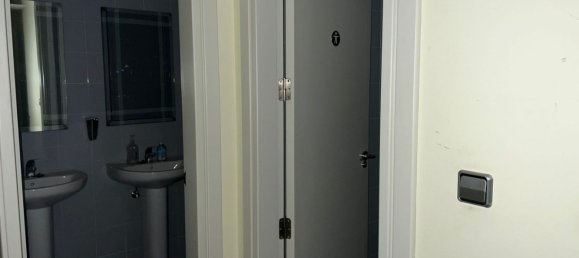 Propiedad comercial en León, Spain 300 m² No. 81756 14