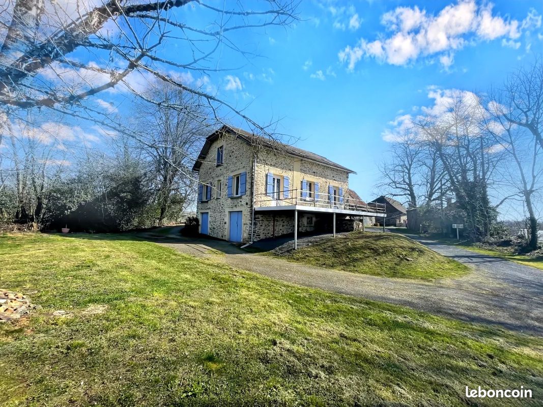 3 chambres Maison à Saint-Mesmin, France No. 342349