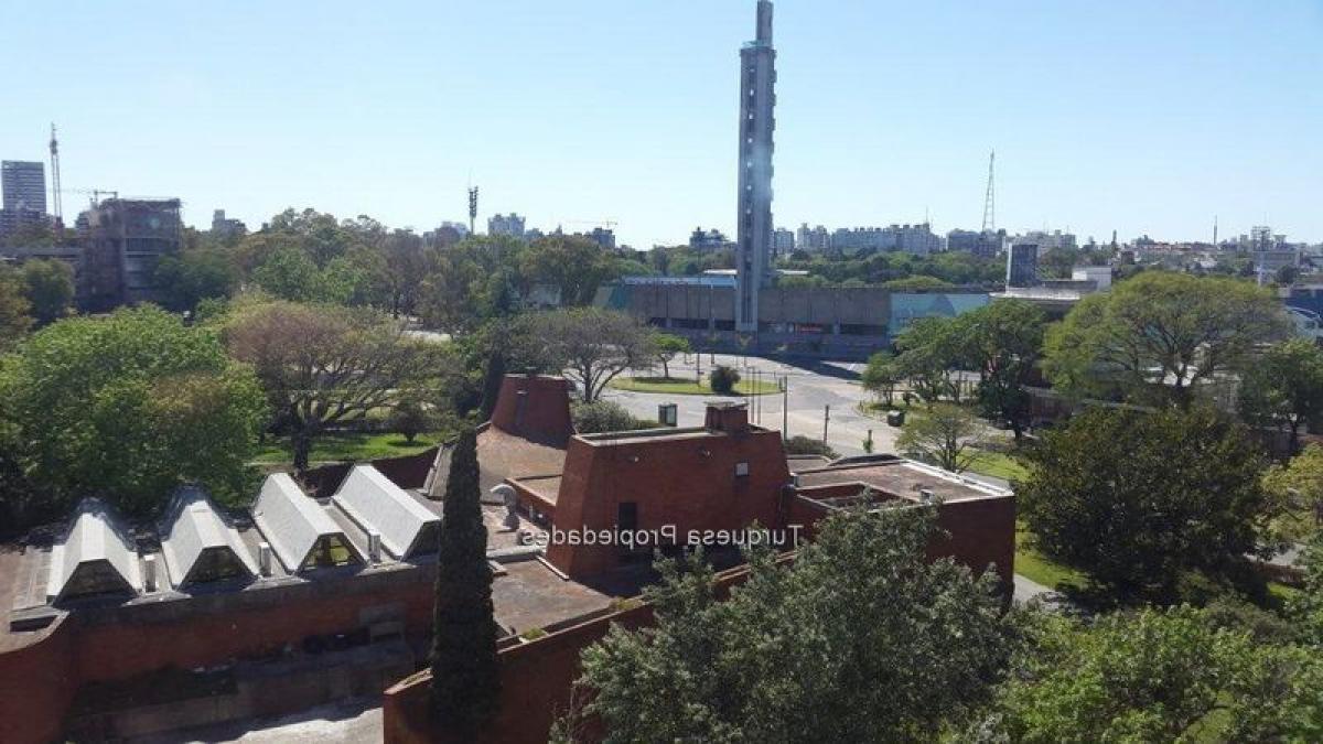 2 bedrooms Apartment in Montevideo, Uruguay No. 440