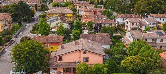 5 غرف نوم فيلا في Curtatone, Italy رقم 362849 41