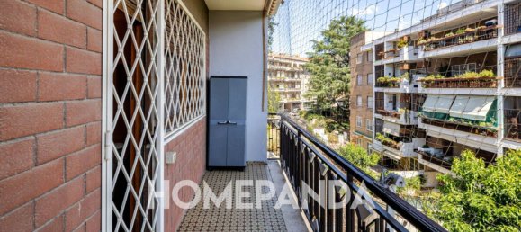 3 bedrooms Apartment in Rome, Italy No. 347047 24