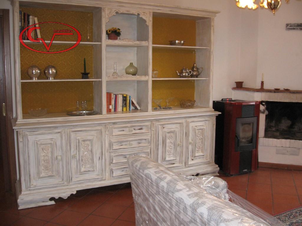 4 rooms Apartment in Laterina Pergine Valdarno, Italy No. 234072
