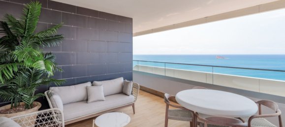 Apartamento de 3 dormitorios en Benidorm, Spain No. 286005 4