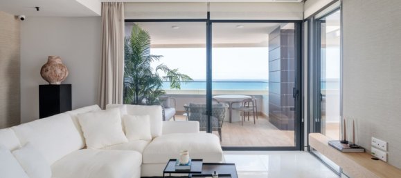 Apartamento de 3 dormitorios en Benidorm, Spain No. 286005 6