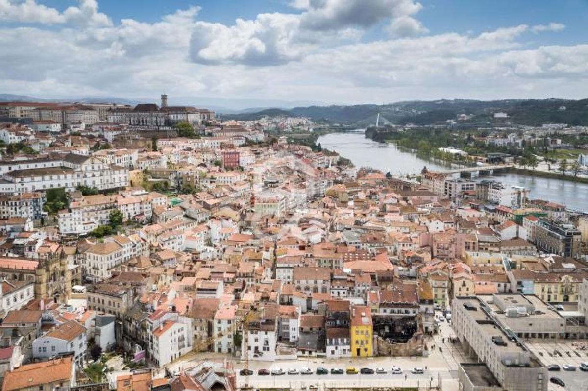 100m² Office in Coimbra, Portugal No. 1870