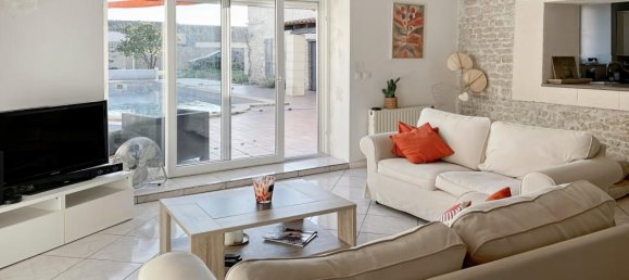 Casa de 4 dormitorios en Villedoux, France No. 345452 2