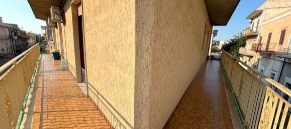 4 bedrooms Duplex in Taranto, Italy No. 347272 9