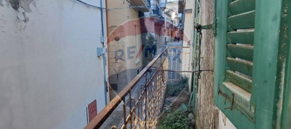 4 bedrooms House in Lanciano, Italy No. 288439 13