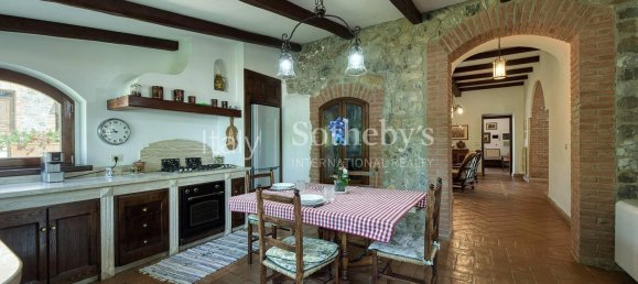 5 bedrooms House in Ficulle, Italy No. 305291 10