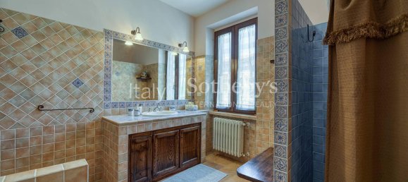 5 bedrooms House in Ficulle, Italy No. 305291 13