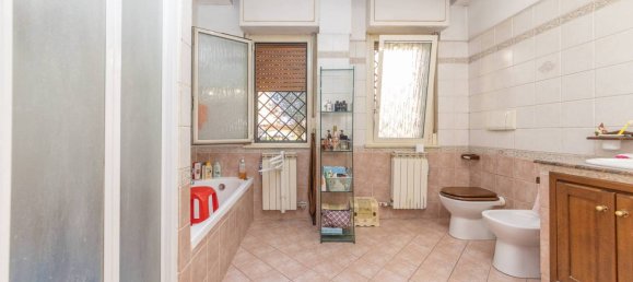 2 bedrooms Apartment in Rome, Italy No. 350262 13