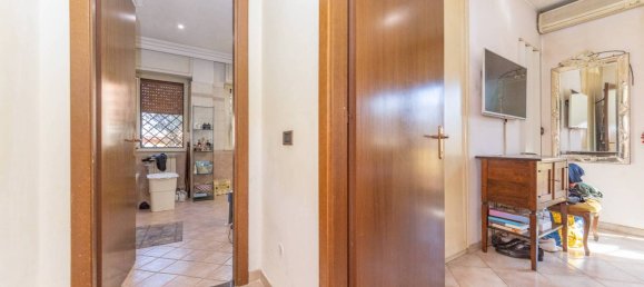 2 bedrooms Apartment in Rome, Italy No. 350262 18