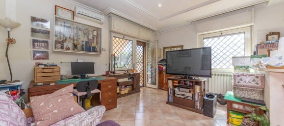 2 bedrooms Apartment in Rome, Italy No. 350262 5