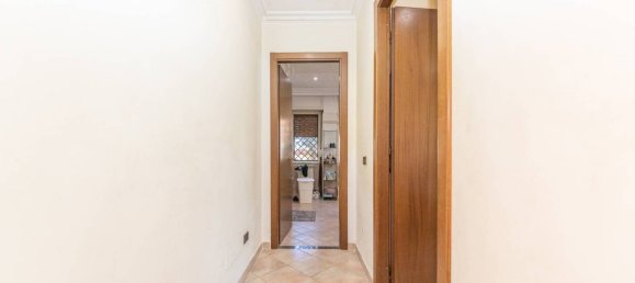 2 bedrooms Apartment in Rome, Italy No. 350262 19