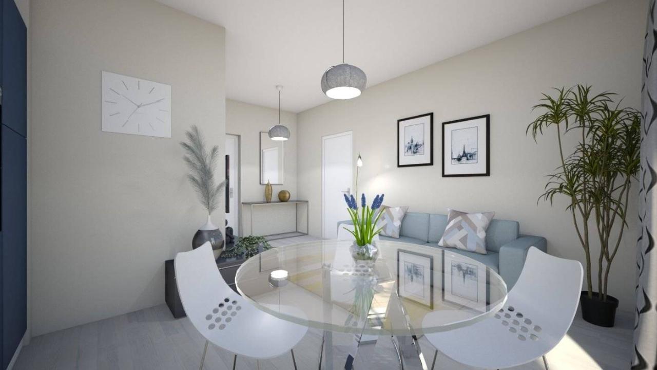 2 rooms Apartment in Milan, Italy No. 241861