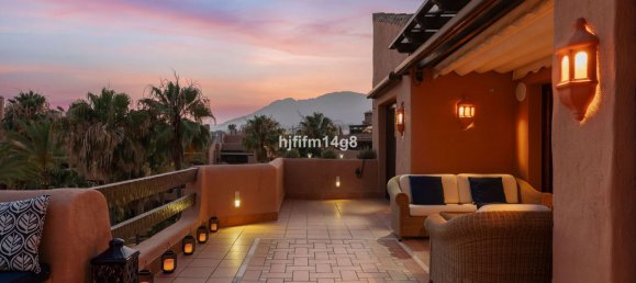 3 bedrooms Penthouse in Estepona, Spain No. 140659 30