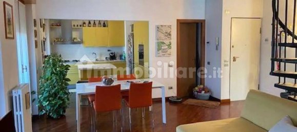 4 bedrooms Apartment in Voghera, Italy No. 344015 2