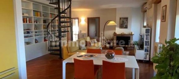 4 bedrooms Apartment in Voghera, Italy No. 344015 14