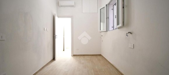 Apartamento de 2 habitaciónes en Cagliari, Italy No. 50743 17
