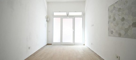 Apartamento de 2 habitaciónes en Cagliari, Italy No. 50743 5