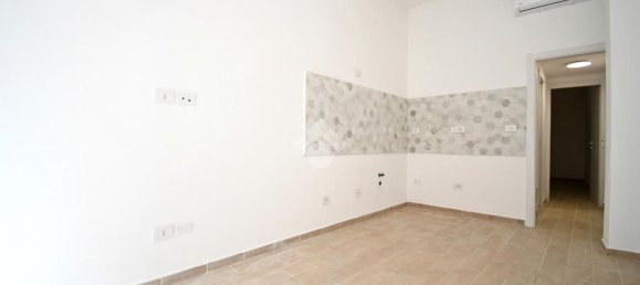 Apartamento de 2 habitaciónes en Cagliari, Italy No. 50743 3