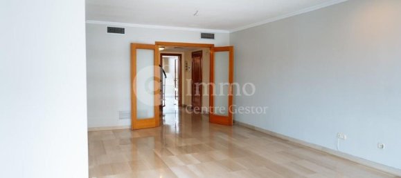 Penthouse T5 em Lleida, Spain N.º 153468 3