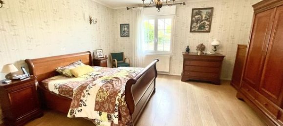 Casa de 6 dormitorios en Lozere, France No. 302852 9