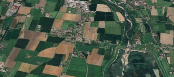 3 rooms Apartment in Parma, Italy No. 298859 3