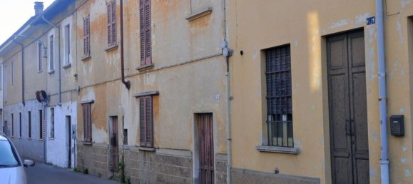 8 bedrooms House in Buscate, Italy No. 360177 5