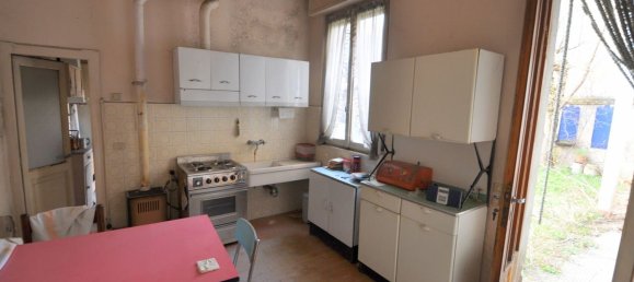 8 bedrooms House in Buscate, Italy No. 360177 7