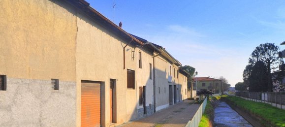 8 bedrooms House in Buscate, Italy No. 360177 3