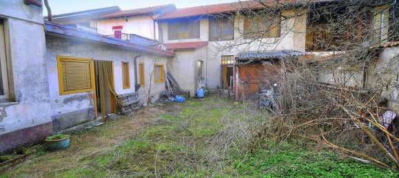 8 bedrooms House in Buscate, Italy No. 360177 2
