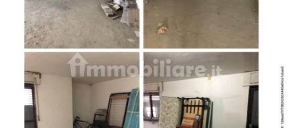 Apartamento de 3 dormitorios en Melito di Napoli, Italy No. 317413 6