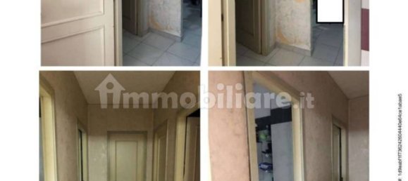Apartamento de 3 dormitorios en Melito di Napoli, Italy No. 317413 3