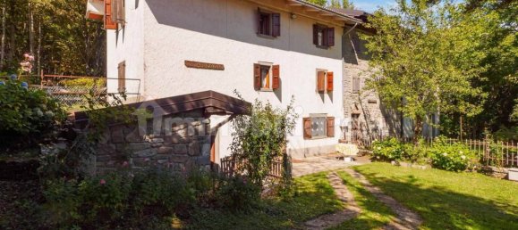 3 bedrooms House in Frassinoro, Italy No. 268259 3