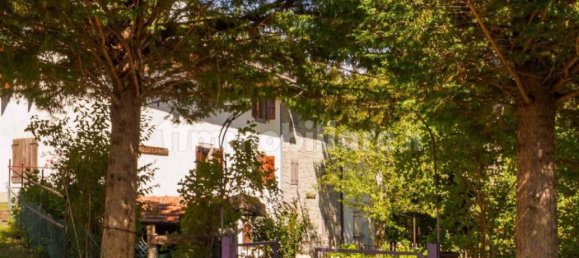 3 bedrooms House in Frassinoro, Italy No. 268259 2