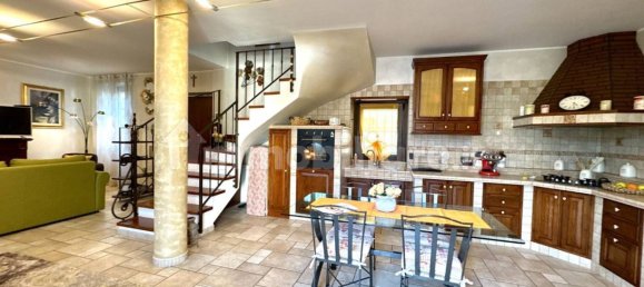 2 bedrooms House in Fagnano Olona, Italy No. 2342 8