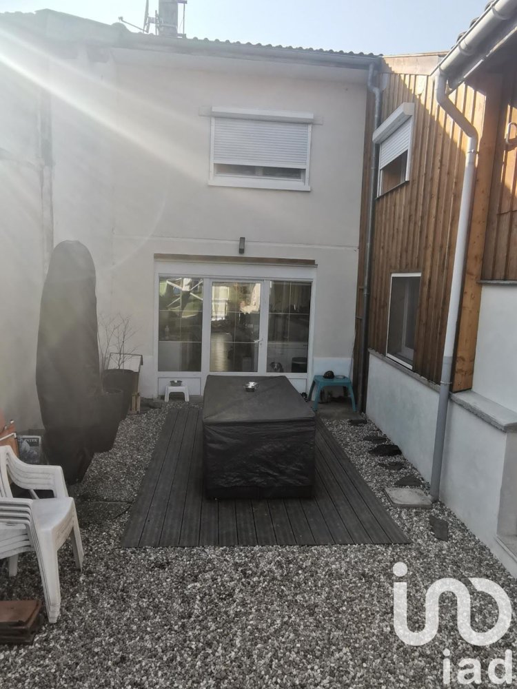 4 Schlafzimmer Haus in Verrieres, France, Nr. 262312