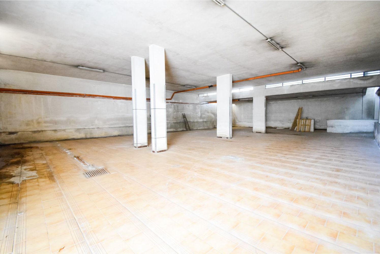 Коммерческая недвижимость 350м² в Мезанье, Италия № 113563