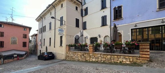 4-salle Propriété commerciale à Desenzano del Garda, Italy No. 143922 3
