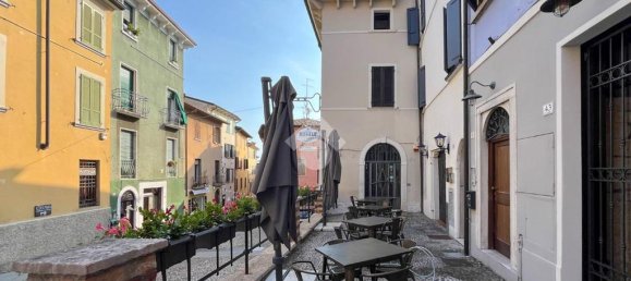 4-salle Propriété commerciale à Desenzano del Garda, Italy No. 143922 2