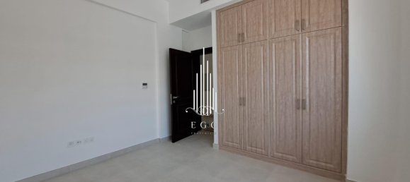 Вилла с 3 спальнями в Airport Road, ОАЭ № 39260 6